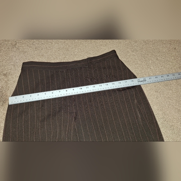 CATO / BROWN PINSTRIPE WOMEN'S PANTS SUIT / SIZE 10/12 - Picture 12 of 14